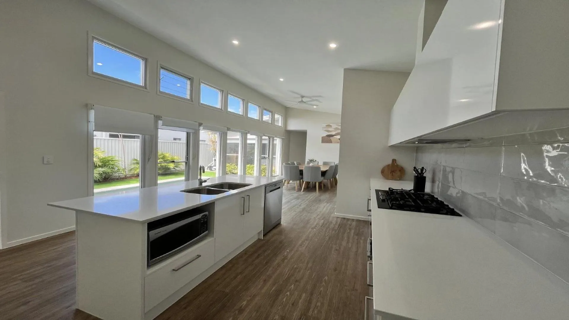 בית נופש הוילה Pelican Waters Marina View אוסטרליה